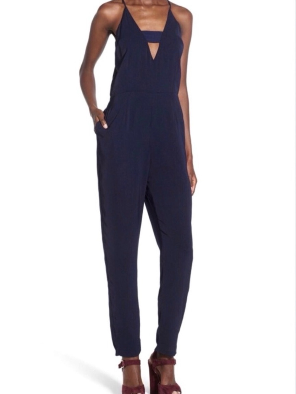 storee Sleeveless Navy V-Neck Cutout Halter Jumpsuit in Navy